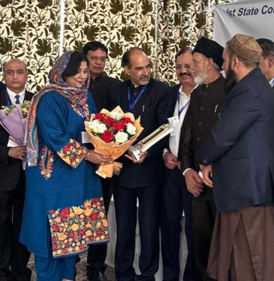 Floral bouquet felicitation from state health administrators